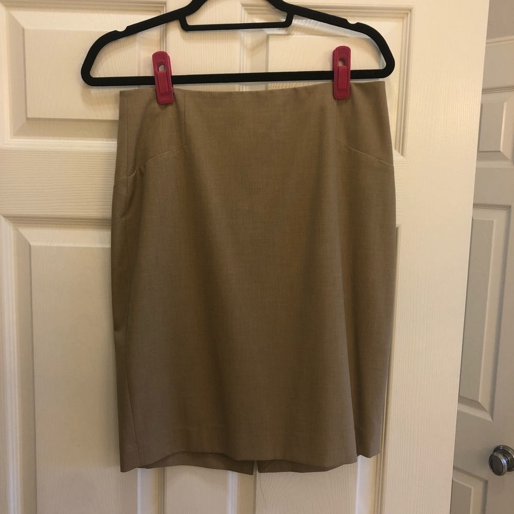 The limited pencil skirt